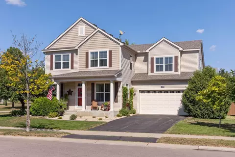 1869 Clover Meadow Dr, Chaska, MN 55318