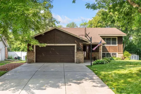 6219 Edgemont Blvd N, Brooklyn Park, MN 55428