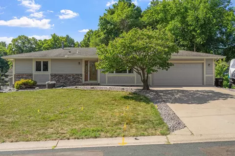 14201 Sunnyslope Dr, Maple Grove, MN 55311