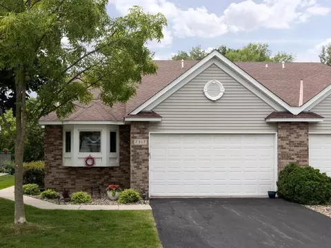 7317 Lake Ridge Dr, Savage, MN 55378