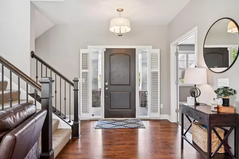 5865 Zanzibar Ln N, Plymouth, MN 55446