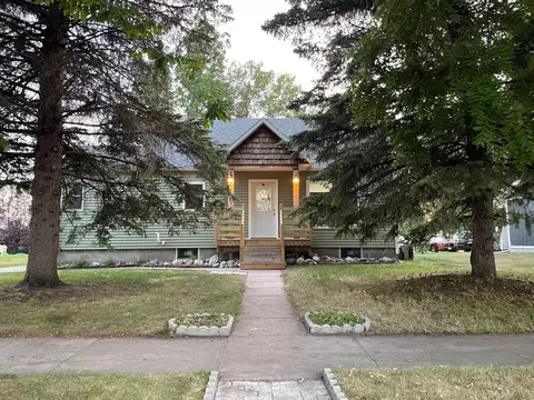 715 3rd St SE, Barnesville, MN 56514