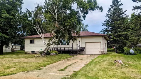 320 1st St NW, Mcintosh, MN 56556