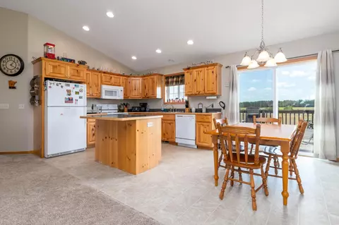8213 Travis Trl, Brainerd, MN 56401 photo 2