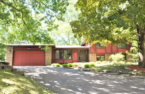 2909 Rainier Cir, Burnsville, MN 55337