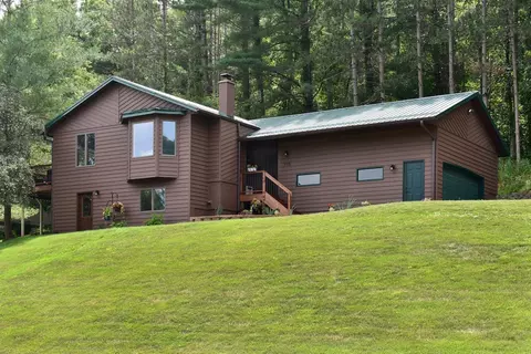 115 Jederman Dr, Winona, MN 55987