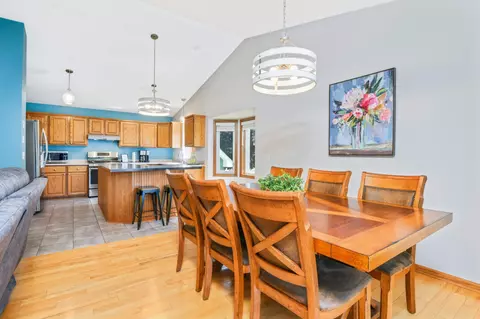 1420 Cutters Ln, Eagan, MN 55122 photo 9