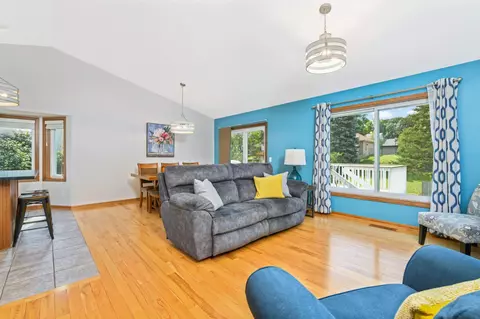 1420 Cutters Ln, Eagan, MN 55122 photo 5