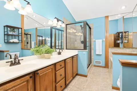 1420 Cutters Ln, Eagan, MN 55122 photo 16