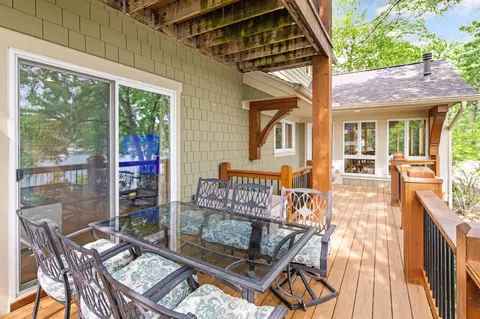 15300 Fish Point Rd SE, Prior Lake, MN 55372