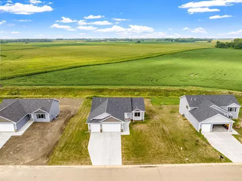 560 Western Ave, Green Isle, MN 55338