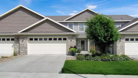 2629 Hawk Ridge Ct SE, Rochester, MN 55904