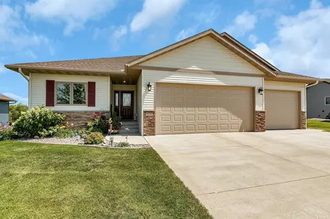 105 Winden Way, Avon, MN 56310
