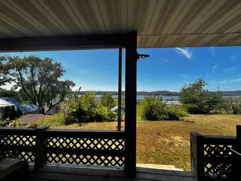 108 Malin St, Genoa, WI 54632