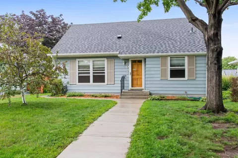 6037 Washburn Ave S, Minneapolis, MN 55410