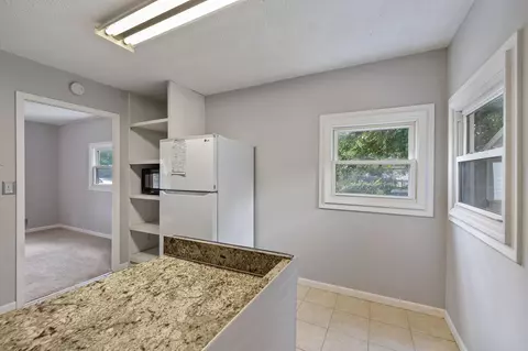 8620 Crest Rd, Bloomington, MN 55425 photo 11