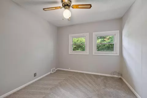 8620 Crest Rd, Bloomington, MN 55425 photo 14