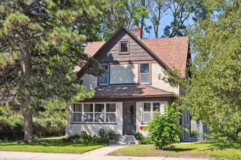 4043 Fremont Ave N, Minneapolis, MN 55412