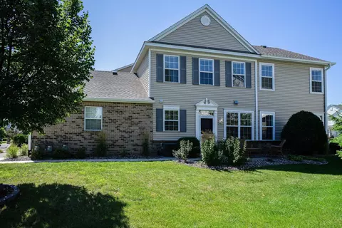 4889 Bitterman Path #9201, Inver Grove Heights, MN 55076