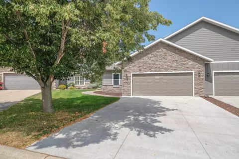 19 Snowbird Trl, North Mankato, MN 56003