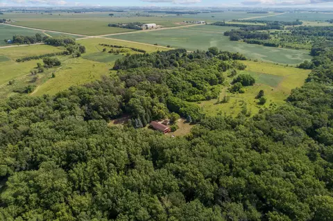 10101 Mower Fillmore Rd, Le Roy, MN 55951