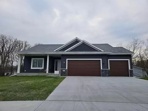 3653 Meadow Sage Ct SE, Rochester, MN 55904