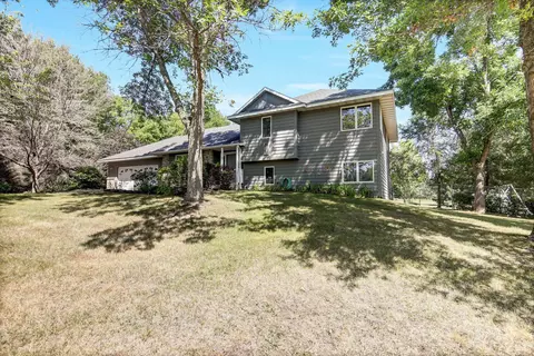 3841 40th St S, Saint Cloud, MN 56301 photo 2
