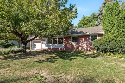 800 Utah Ave S, Golden Valley, MN 55426