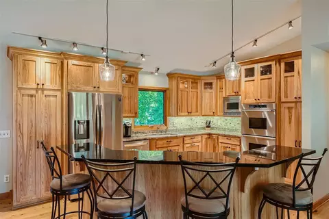 19520 Jackie Ln, Rogers, MN 55374