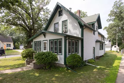 401 W Lakeside Dr, Fergus Falls, MN 56537