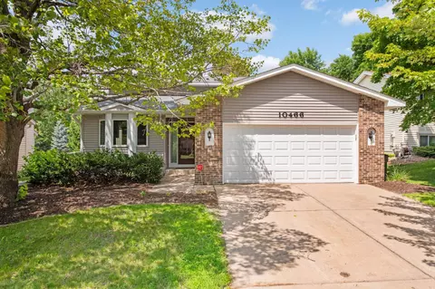 10466 Grant Dr, Eden Prairie, MN 55347