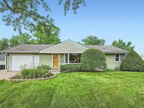 5820 Monroe St NE, Fridley, MN 55432