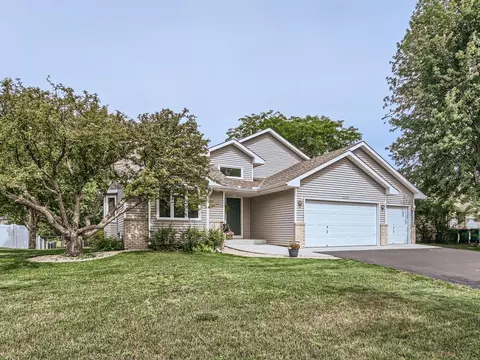 11572 Alder St NW, Coon Rapids, MN 55448