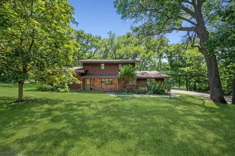 14719 Oakwood Rd, Minnetonka, MN 55345