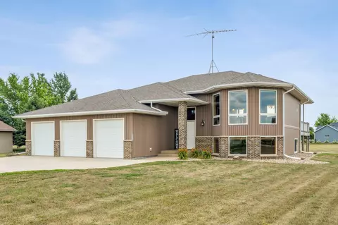 73966 168th Ave, Hayfield, MN 55940