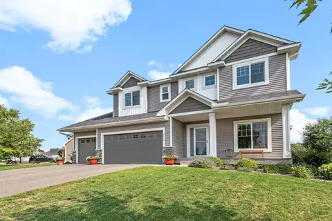 1114 Horseshoe Ln SE, New Prague, MN 56071