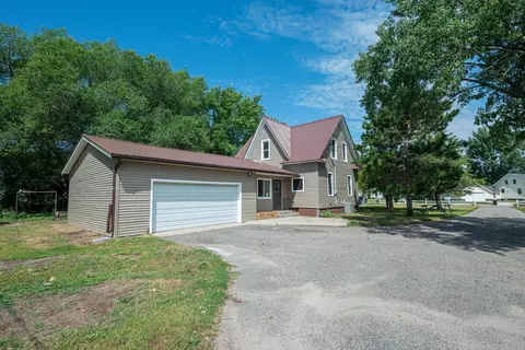 110 Fox St, Perham, MN 56573