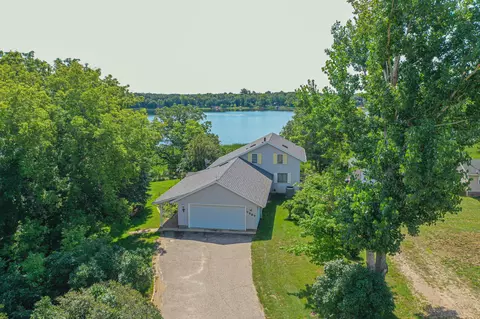 7997 Meades Addition Dr SE, Alexandria, MN 56308