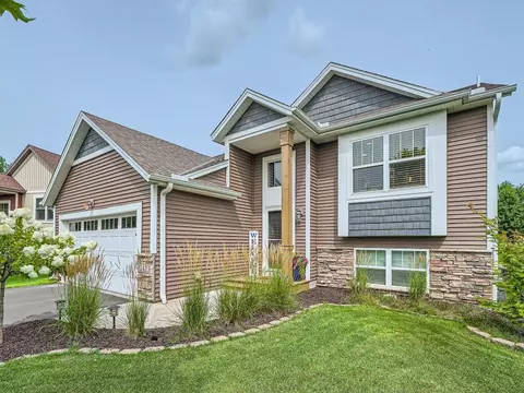 12423 Midway Cir NE, Blaine, MN 55449