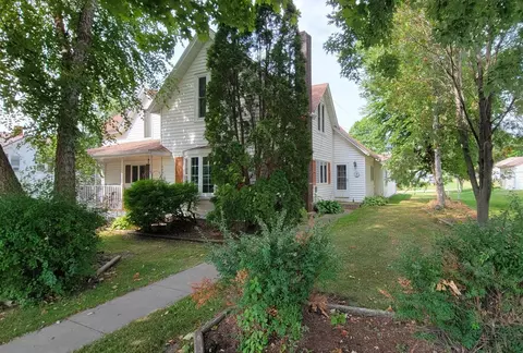 109 Maple St S, Mabel, MN 55954
