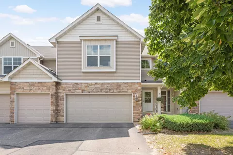 15225 Stonewood Ter, Burnsville, MN 55306