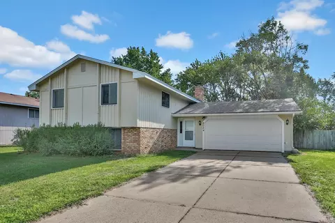 8024 Sierra Pkwy, Brooklyn Park, MN 55444