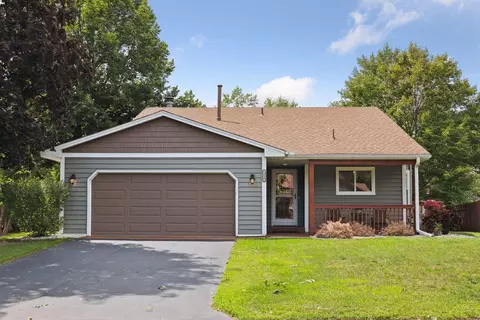 5685 Erik Ln, Shoreview, MN 55126