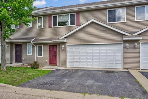 432 Tanager Path, Mankato, MN 56001