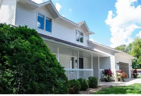 1388 27th Ave NW, New Brighton, MN 55112