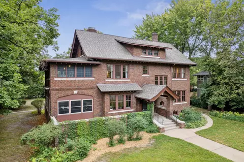1826 Summit Ave, Saint Paul, MN 55105