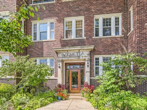 2300 Girard Ave S #103, Minneapolis, MN 55405