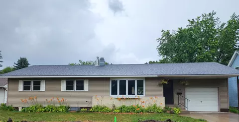 424 5th St SW, Perham, MN 56573