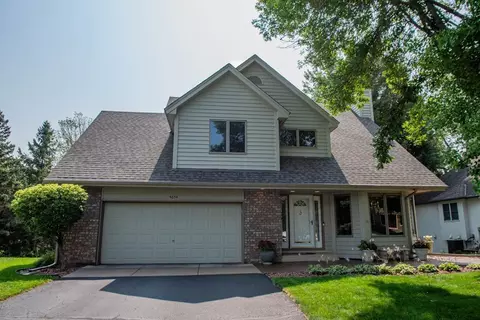 4654 Allendale Dr, White Bear, MN 55127