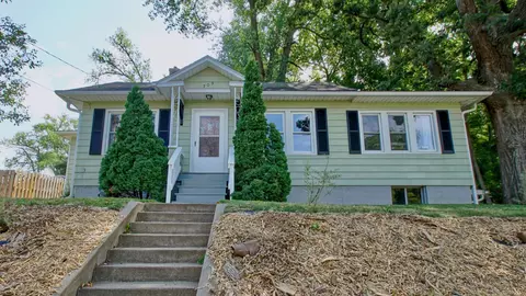 709 Sanford St, Red Wing, MN 55066